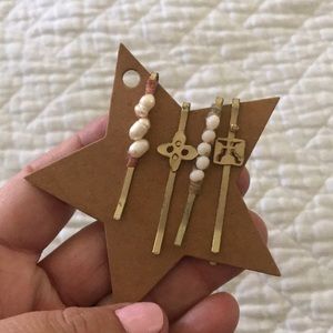 3/$12 Hair pins